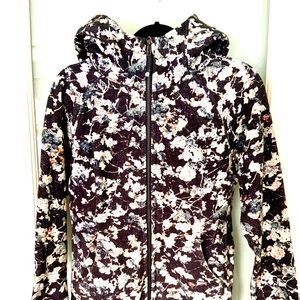 Scuba hoodie lighter weight jersey material. Full zip up hood